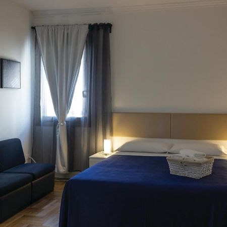 Canton Del Gallo Padova Luaran gambar